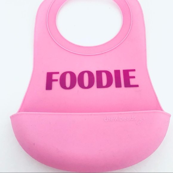 Chewbeads Silicon Bib With Crumb Catcher Gray/Pink Good Condition - Picture 2 of 8